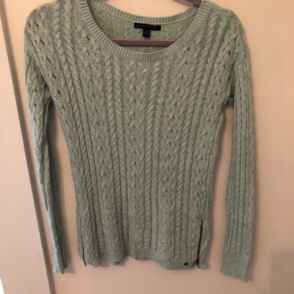 American eagle knit sweater